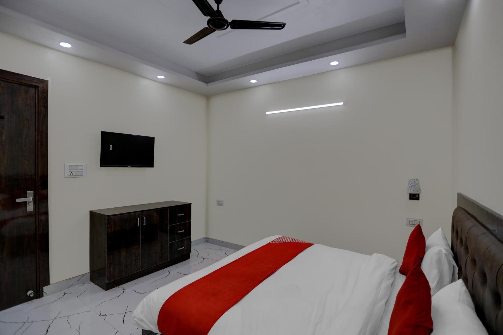 Hotel O Diamond Inn New Delhi Bagian luar foto